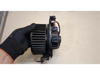 Моторчик печки  Skoda Octavia (A7) 2017-2021        