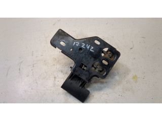 Замок капота Mercedes C W204 2007-2013