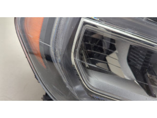 Фара передняя GMC Acadia 2019-2025 правая