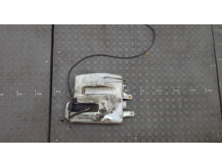 Бачок омывателя  Nissan Note E11 2005-2013    