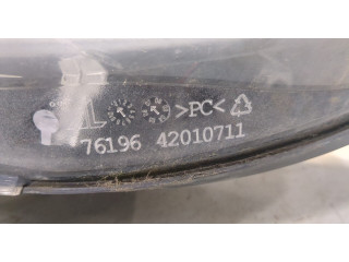 Фара передняя  Peugeot 407 левая 