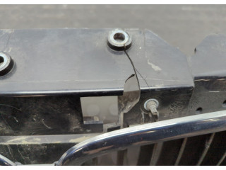 Решетка радиатора  BMW 7 E65 2001-2008          51137037727, 7037727