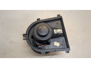 Моторчик печки  Audi A3 (8L) 1996-2003 1J1819021B, F657877G    1J1819021B, F657877G   