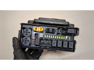 Блок предохранителей Jeep Grand Cherokee 2004-2010 04692073AB