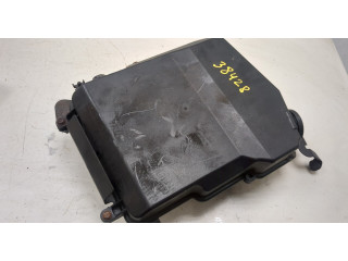 Крышка блока предохранителей Mitsubishi Space Star 1.9