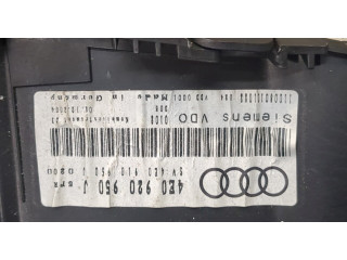 Панель приборов Audi A8 (D3) 2005-2007 4E0920950J