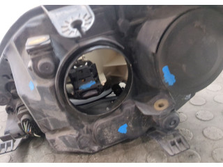 Фара передняя  Ford Focus 2 2008-2011 правая 