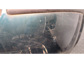 Бампер Volkswagen Passat 5 2000-2005 задний 3B9807417A, 3B9807521