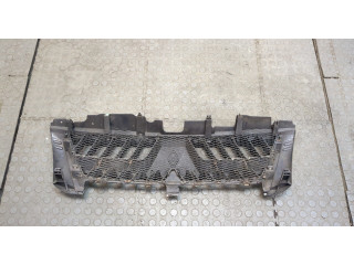 Решетка радиатора  Mitsubishi Pajero / Montero 2000-2006            3.2 