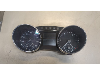 Панель приборов  Mercedes R W251 2005-       A2519002500     