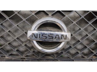 Решетка радиатора Nissan Pathfinder 2004-2014
