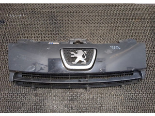 Решетка радиатора  Peugeot Expert 2007-2016           