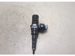 Форсунка топливная  Skoda Roomster 2006-2015    038130073AG     