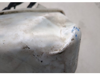 Бачок омывателя  BMW 7 E65 2001-2008 61667001942   