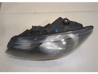 Фара передняя  Volkswagen Caddy 2010-2015 левая 