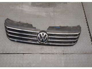 Решетка радиатора  Volkswagen Passat 7 2010-2015 Европа          3AA853651