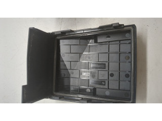 Блок предохранителей  Volkswagen Golf 5 2003-2009         