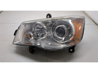 Фара передняя  Chrysler Voyager 2007-2010 левая 