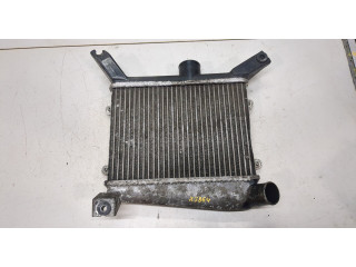 Интеркулер  Toyota RAV 4 2000-2005 2.0      