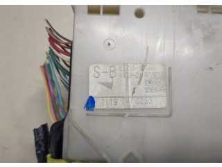 Блок предохранителей  Lexus IS 2005-2013          2.2