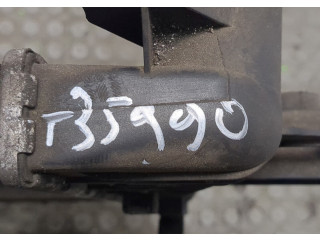 Интеркулер  Jeep Liberty 2002-2006 2.5      