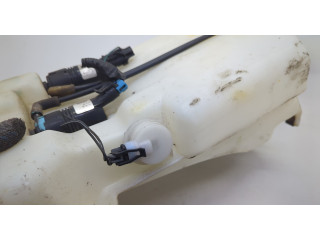 Бачок омывателя  Chevrolet Tahoe 1999-2006    