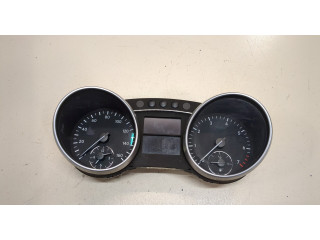 Панель приборов  Mercedes GL X164 2006-2012            