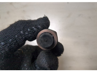 Форсунка топливная Mitsubishi Montero Sport / Pajero Sport 1996-2008