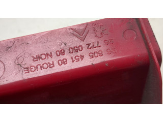 Задний фонарь          