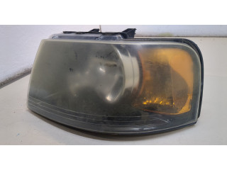 Фара передняя Ford Expedition 2002-2006 левая