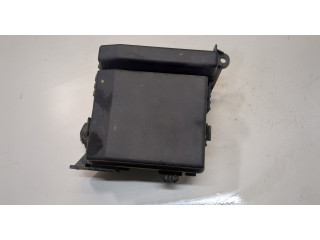 Блок предохранителей Mitsubishi Lancer 9 2003-2006