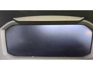 Панель приборов Audi Q3 2018-