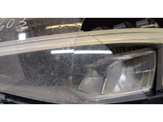 Фара передняя  Volvo XC40 левая 