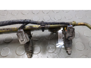 Форсунка топливная  Nissan X-Trail (T30) 2001-2007    16600AE061, 16600AE062, 175208H301     