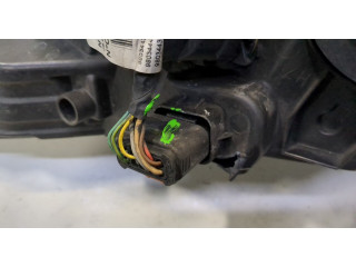 Фара передняя  Peugeot 208 правая 