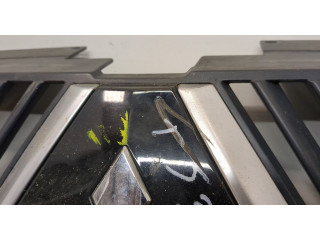 Решетка радиатора Mitsubishi Outlander XL 2006-2012