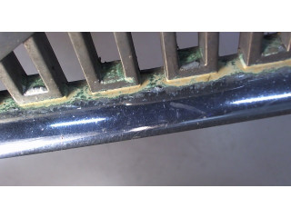 Решетка радиатора  Volvo V50 2007-2012           8678680