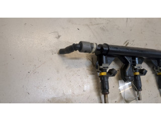 Форсунка топливная  Peugeot 5008 2009-2016         