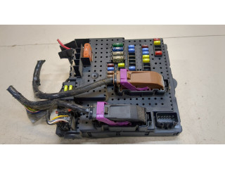 Блок предохранителей Volvo V70 2001-2008 30728512