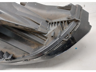 Фара передняя  Peugeot 3008 2016-2020 правая 