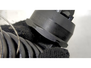 Форсунка топливная Volkswagen Golf Plus 038130073AG