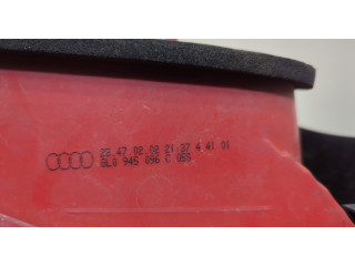 Задний фонарь 8L0945096C