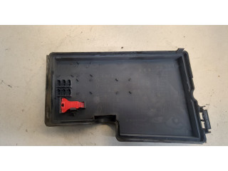 Крышка блока предохранителей  Ford Focus 2 2005-2008         