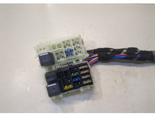 Блок предохранителей Rover 75 1999-2005 1.8