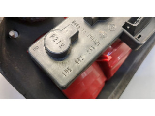 Задний фонарь     1U9945112B     