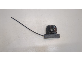 Замок капота  Renault Trafic 2001-2014     