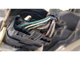 Фара передняя Lexus IS 2005-2013 правая