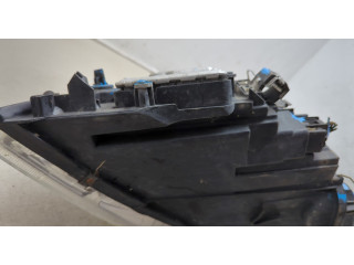 Фара передняя Volvo C70 2006-2009 правая