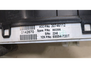 Панель приборов  Volvo V70 2001-2008       30746112     