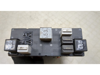 Блок реле  Volkswagen Caddy 2004-2015         
